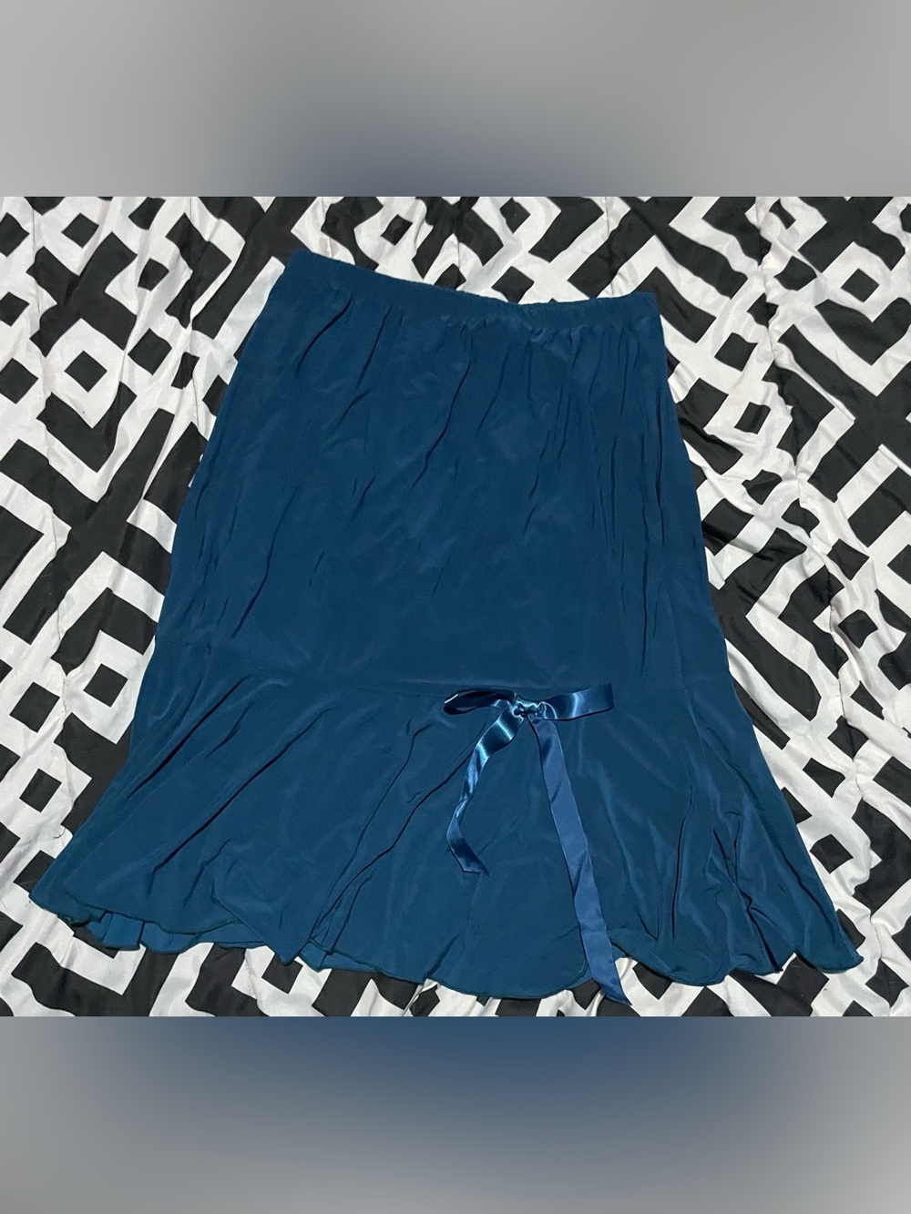 Standard USA dark blue midi skirt